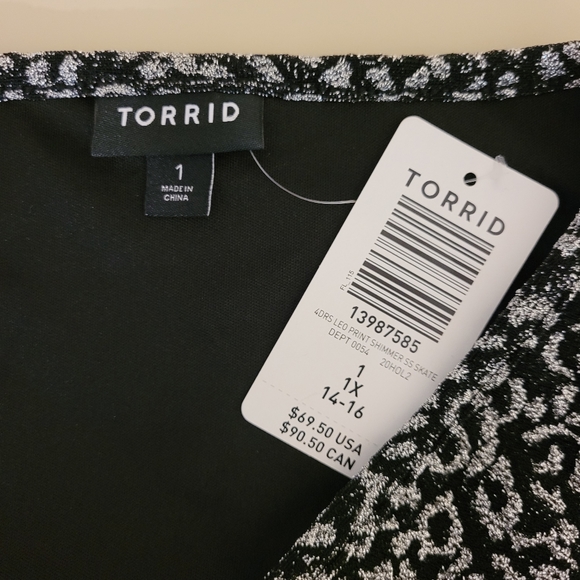 NWT Torrid 1 Black Silver Knee Length, With Pockets Dress, Ret. $69.50, XL 14-16 - Picture 4 of 4